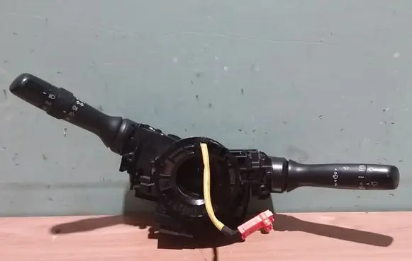 Toyota Yaris Airbag slip ring squib (SRS ring) 0D05075E324 0D30017F938 0D18017F904