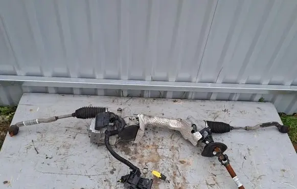 Citroen C5 Steering rack 9829983280
