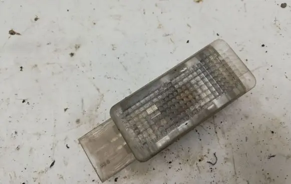 Volkswagen Touareg I Other interior light 7L0947415