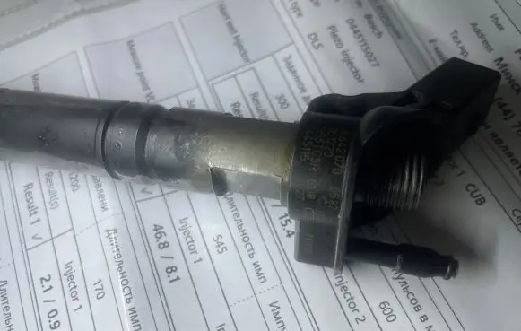 Mercedes-Benz ML W164 Fuel injector A6420700587 0446115027