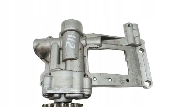 BMW X5 E70 Oil pump 7792945