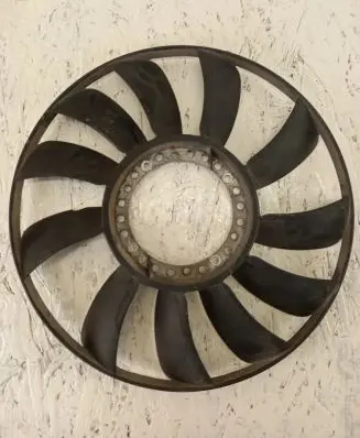Audi A4 S4 B5 8D Fan impeller 058121301B