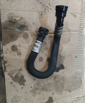 BMW X5 E70 Engine coolant pipe/hose 8506991