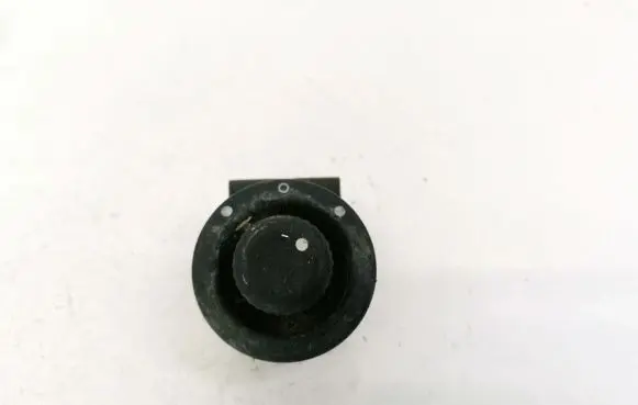Wing mirror switch