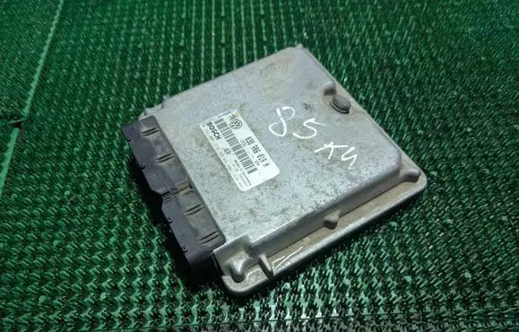 Volkswagen Golf IV Engine control unit/module 038906019H 0281001910