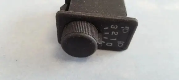 Nissan Micra Headlight level height control switch