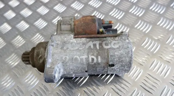 Volkswagen PASSAT CC Starter motor 02M911024A