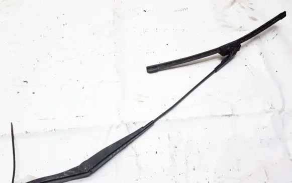 Opel Astra H Front wiper blade arm 
