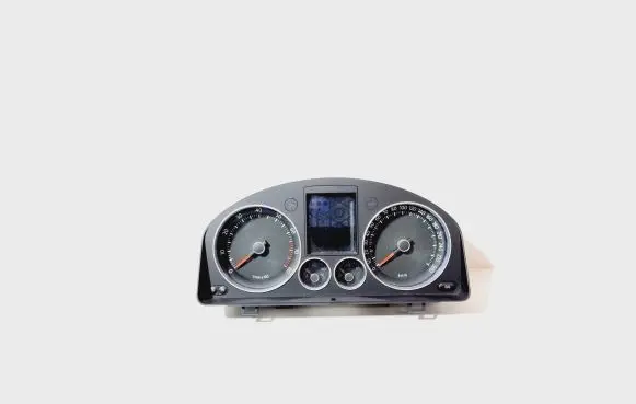 Volkswagen Golf V Speedometer (instrument cluster) 1K6920872D 1K6920872 VWZ7Z0F3751962