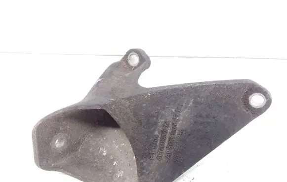 Audi A6 S6 C6 4F Engine mounting bracket 4F0199307N