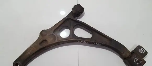 Peugeot 405 Front lower control arm/wishbone