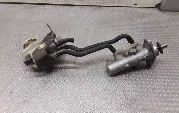 Mitsubishi Grandis Master brake cylinder 