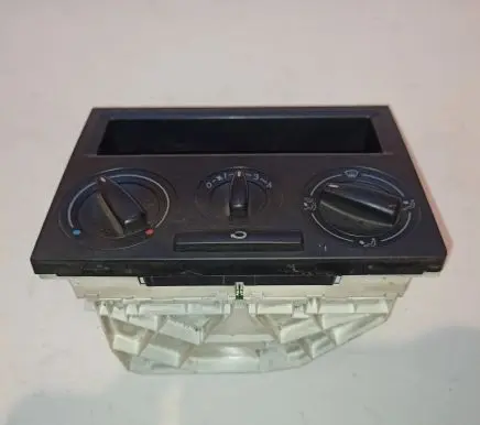 Volkswagen Transporter - Caravelle T4 Climate control unit 7D1819045L 7d1819039