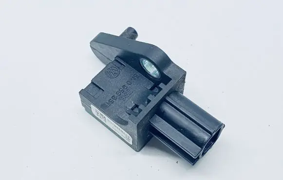 Volkswagen PASSAT B6 Airbag deployment crash/impact sensor 5N0959351