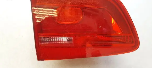 Volkswagen Touran II Tailgate rear/tail lights 1T0945093A