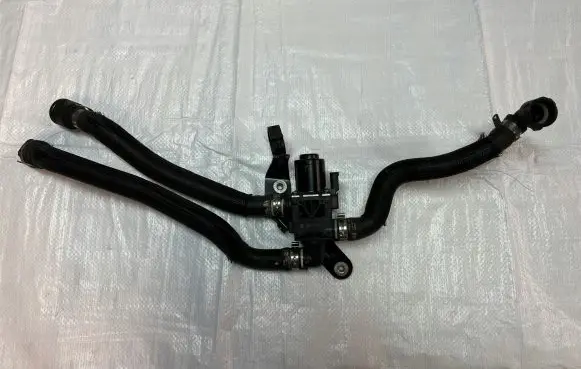 Alfa Romeo Giulia Water pump 50533799