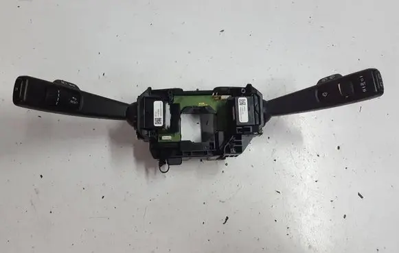 Volvo V40 Indicator stalk 31327904XAUTOPX 31327904 31264169