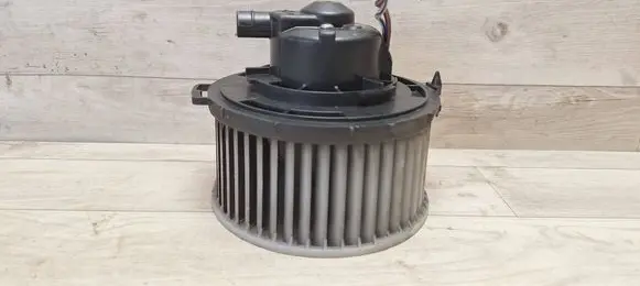Volvo XC90 Heater fan/blower 8940000270