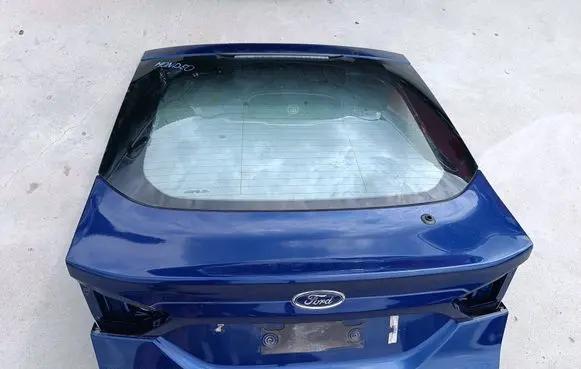Ford Mondeo MK V Tailgate/trunk/boot lid