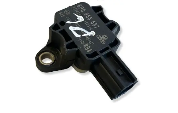 Audi TT TTS Mk2 Airbag deployment crash/impact sensor 8P0955557