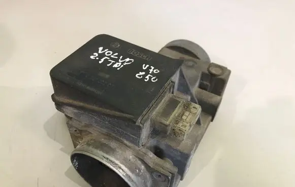 Volvo S70 V70 V70 XC Mass air flow meter 0281002074 1275245