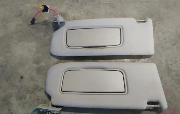 Volvo V50 Sun visor