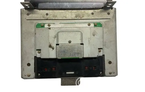 Volvo V70 Screen/display/small screen 86220421 000320Y4180039 P233AF0032