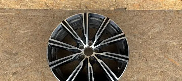 R19 alloy rim