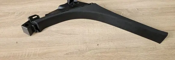 Dodge Durango III (D)pillar trim (top) 5KU85DX9AD I01018070BLR