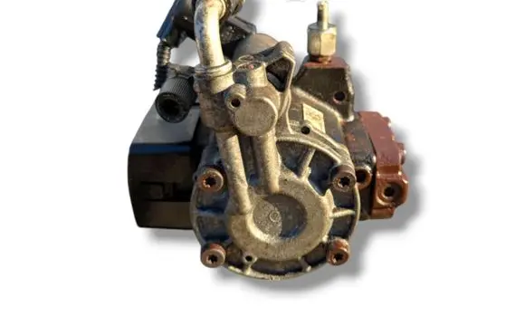 Seat Ibiza IV (6J,6P) Fuel injection high pressure pump 03L130755E
