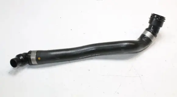 Mercedes-Benz CLS C219 Engine coolant pipe/hose A2118302896