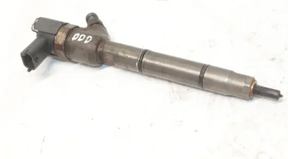 KIA Ceed Fuel injector 338002A900