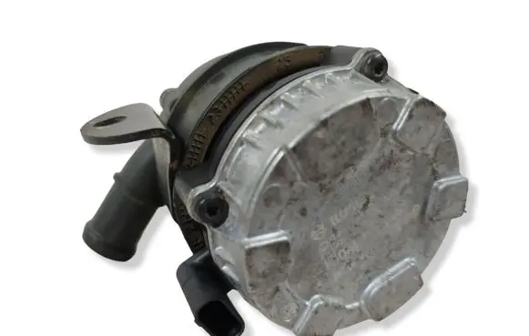 Audi A3 8Y Electric auxiliary coolant/water pump 04L965567 0392024003