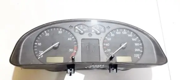 Volkswagen PASSAT B5 Speedometer (instrument cluster) 3b0919880d 110.008.776