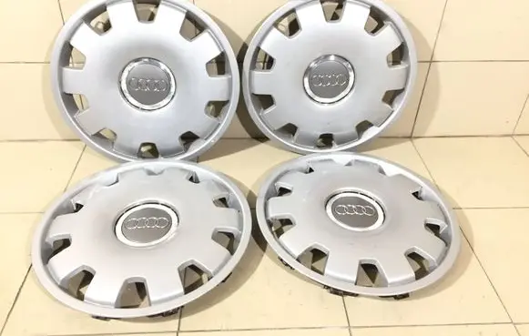 Audi A6 S6 C5 4B R16 wheel hub/cap/trim 4B0601147D