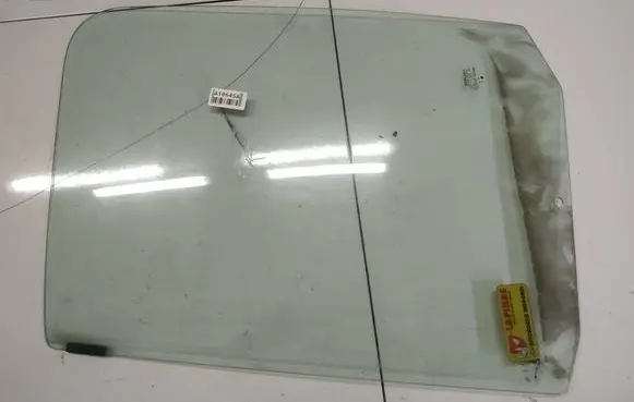 Peugeot Boxer Front door window glass four-door as2