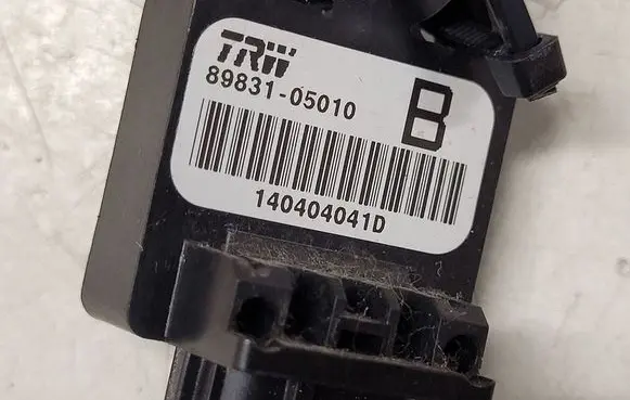 Toyota Corolla Verso AR10 Airbag deployment crash/impact sensor 8983105010