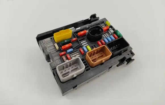 Citroen Berlingo Fuse box set 9675877980