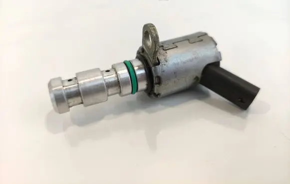 Ford Fiesta Camshaft vanos timing valve CM566C880CACARE