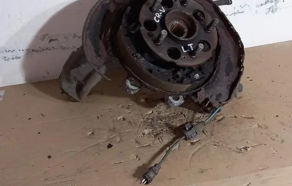 Honda CR-V Rear wheel hub