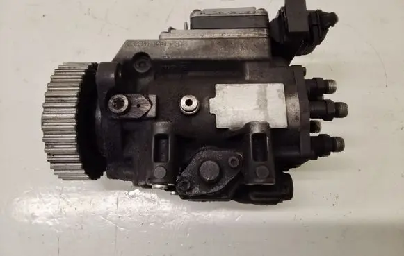 Audi A6 S6 C5 4B Fuel injection high pressure pump 0470506038
