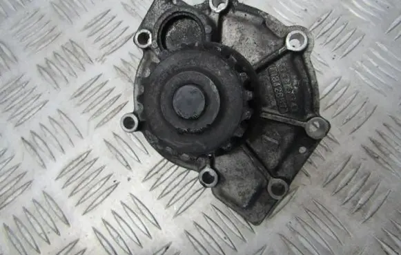Volvo S70 V70 V70 XC Water pump 6842667
