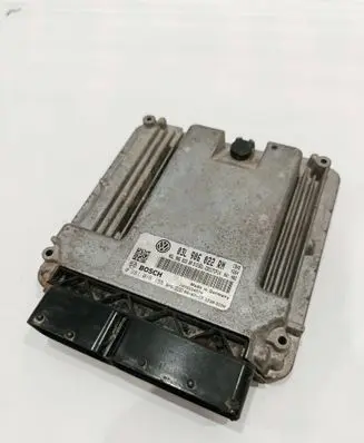 Volkswagen Tiguan Engine control unit/module 03L906022RN 03L906022RP 0281016155