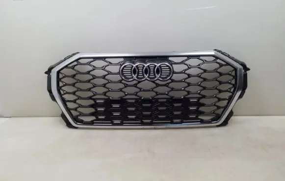 Audi Q3 8U Front grill 83F853651