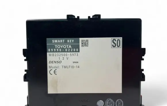 Toyota Auris E180 Other control units/modules 8999002200