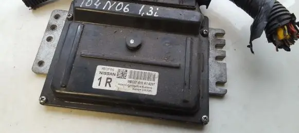 Nissan Note (E11) Engine control unit/module mec37510 mec37-510