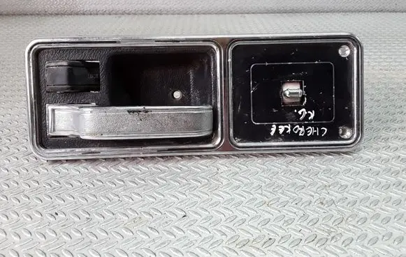 Jeep Cherokee Rear door interior handle
