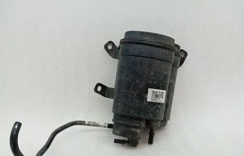 BMW M5 F90 Vacuum valve 747567403