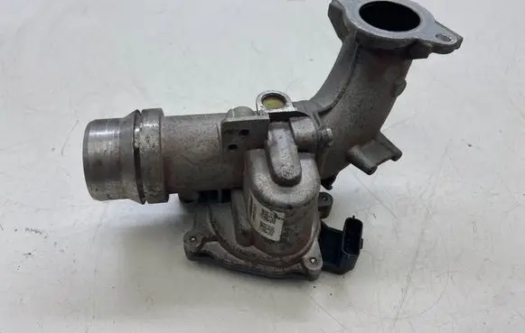 Nissan Juke I F15 Throttle valve 8200614985 056100893 0351X14