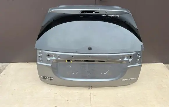Mitsubishi Outlander Tailgate/trunk/boot lid